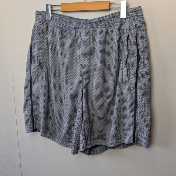 lululemon athletica Other - LULULEMON Pace Breaker Men Short Size XL Blue White With Pockets Active